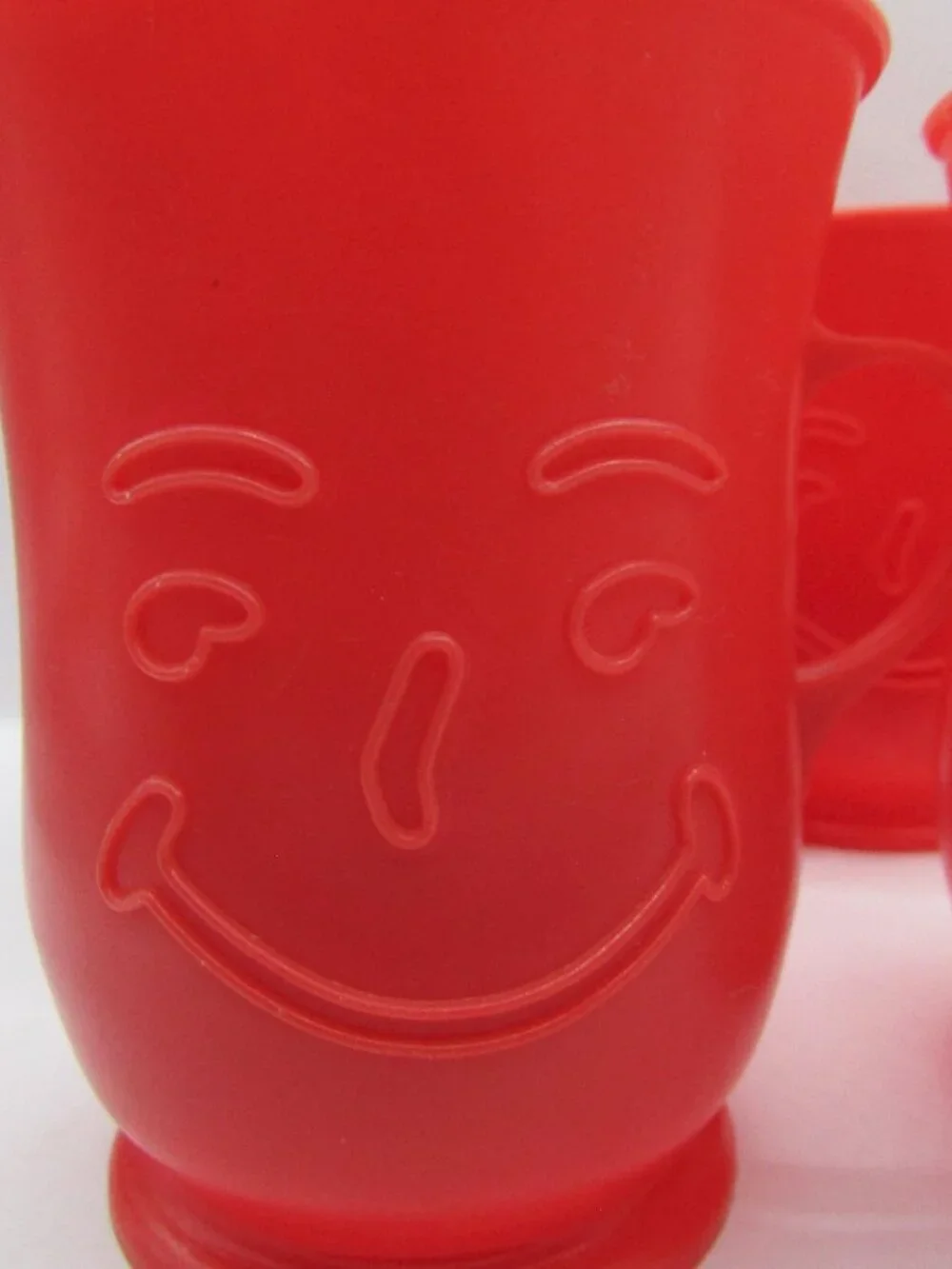 1984 Smiling Kool-aid Pitcher With Four Cups